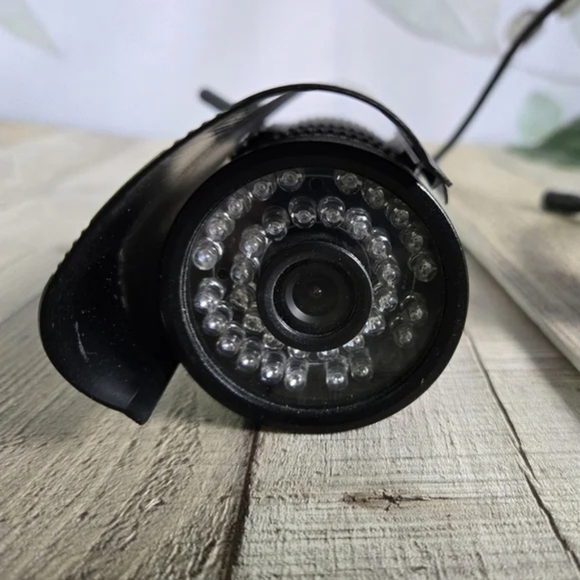 SRICAM | Black Security IP Camera Surveillance - Picture 2 of 7